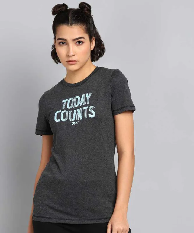 REEBOK GRAPHIC TSHIRT  (GQ8719)-- Mesh Canvas Denim
