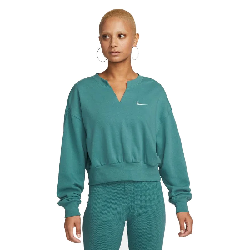 Nike Women's Sportswear Everyday Modern Oversized Crop French Terry Crew-Neck Sweatshirt Hoodie with Back Slit Movement Comfort Nike Women's Sportswear Everyday Modern Oversized Crop French Terry Crew-Neck Sweatshirt Hoodie with Back Slit Movement Comfort