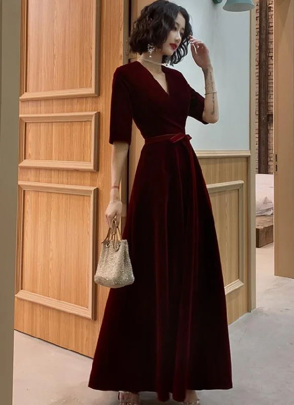 Wine Red Velvet Short Sleeves V-neckline Simple Wedding Party Dress, Wine Red Bridesmaid Dress Tunics Top Casual Wine Red Velvet Short Sleeves V-neckline Simple Wedding Party Dress, Wine Red Bridesmaid Dress Tunics Top Casual