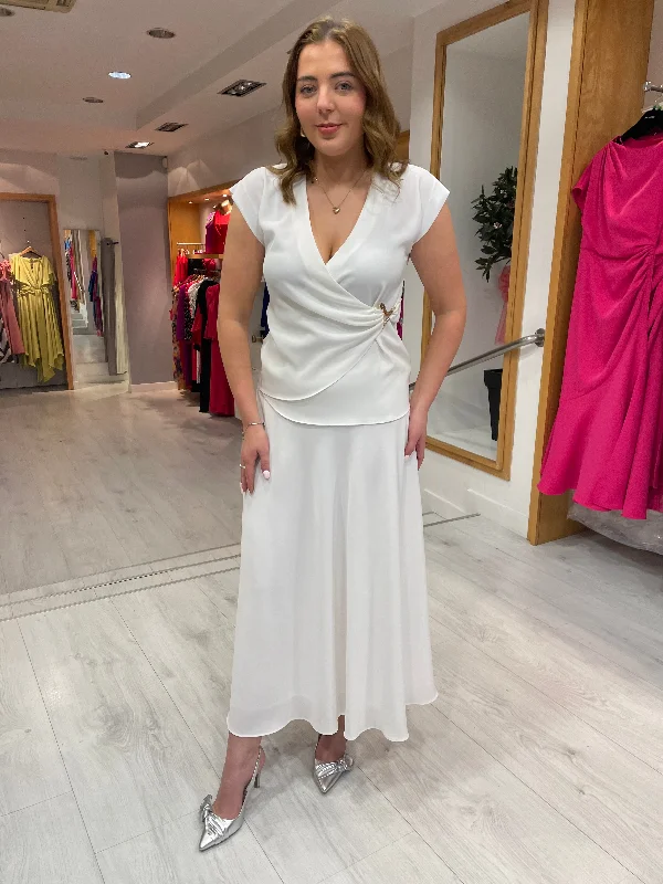 Arggido White Two-Piece Skirt and Top lace skirt romantic