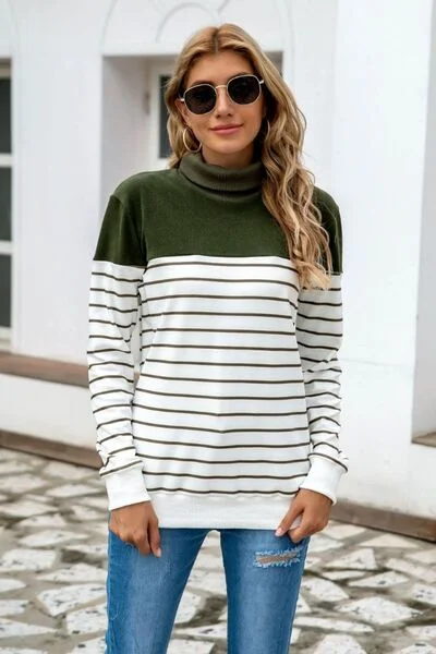 Ragan Striped Contrast Turtleneck Sweater Zippered Buttoned Snapped
