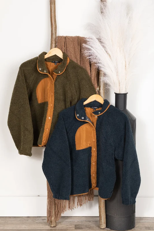 Colorblock Snap Button Down Fleece Jacket Faux Fur Jacket Real Fur Jacket Shearling Jacket Colorblock Snap Button Down Fleece Jacket Faux Fur Jacket Real Fur Jacket Shearling Jacket
