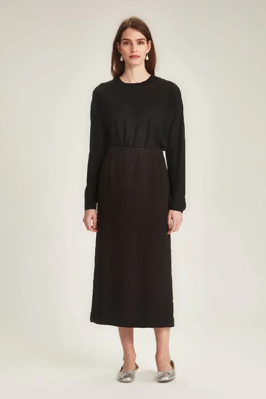MIKA SKIRT leather skirt refined