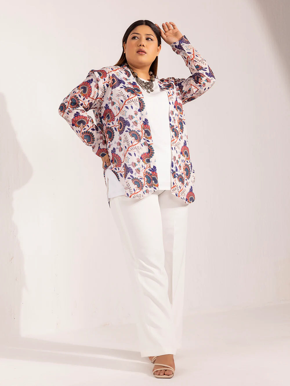 Front Open Printed Jacket With Comfort Fit Wide Bottom Stretch Trouser Fleece Jacket Down Jacket Feather Jacket Front Open Printed Jacket With Comfort Fit Wide Bottom Stretch Trouser Fleece Jacket Down Jacket Feather Jacket