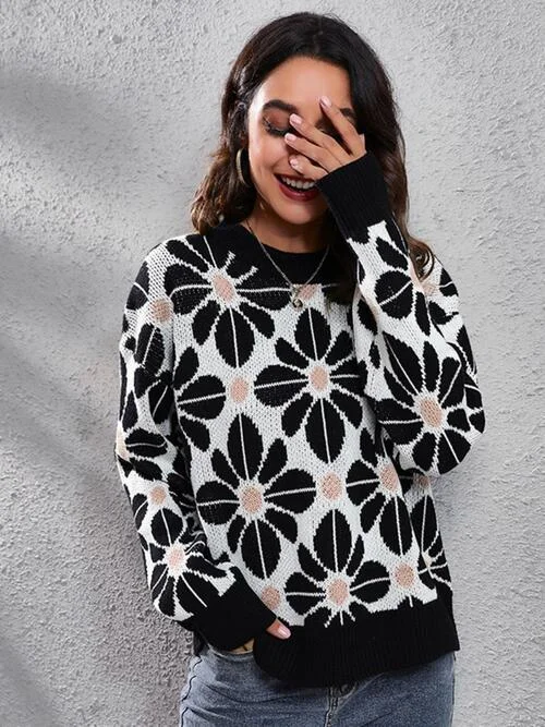Floral Round Neck Long Sleeve Sweater Seamless Knitted Crochet