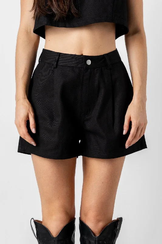 Pleated shorts black